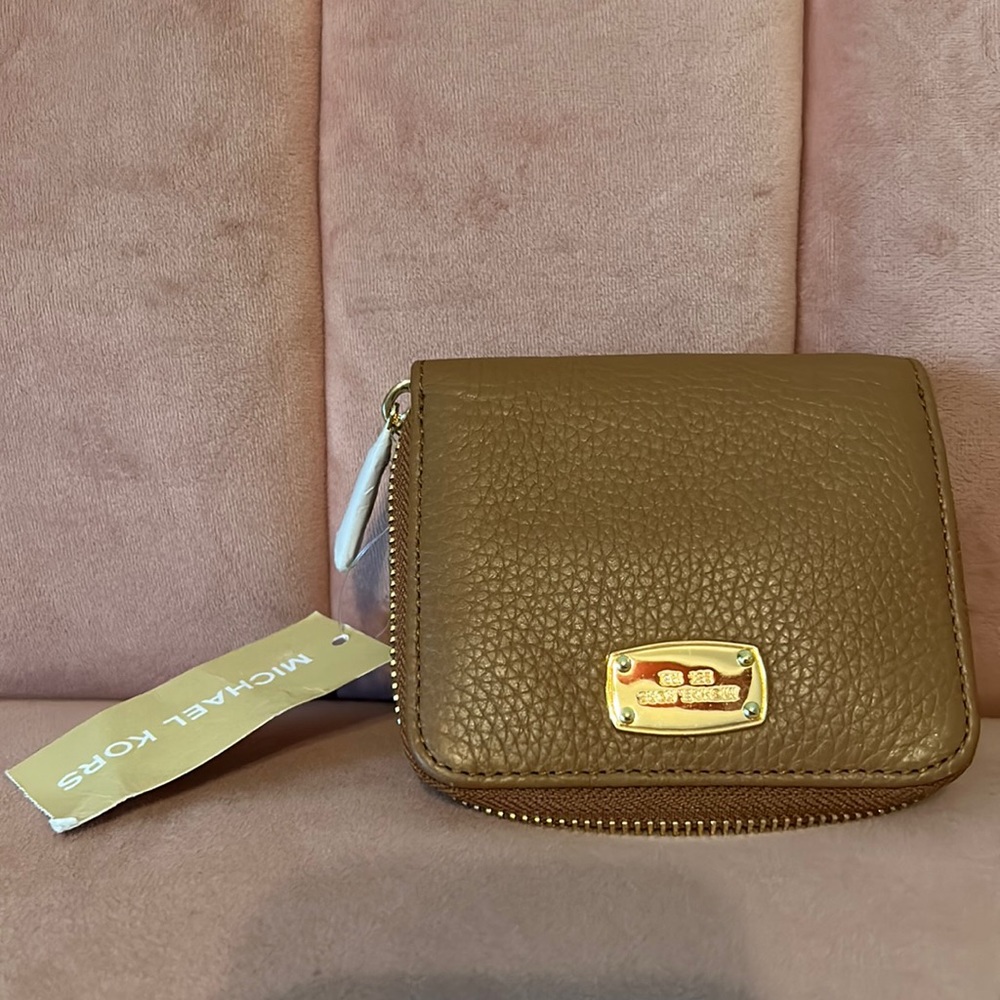 Michael kors leather wallet
